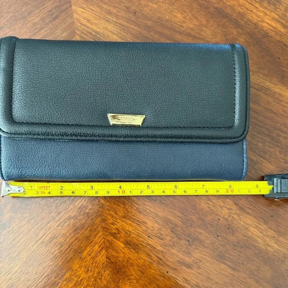 Tutilo three section clutch/wallet- two-toned - black and navy. - Picture 8 of 9